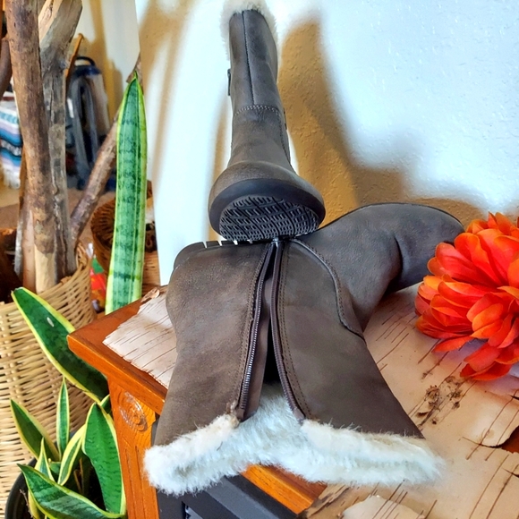 Cliffs by White Mountain Women's Boots Size 7 - Picture 5 of 9